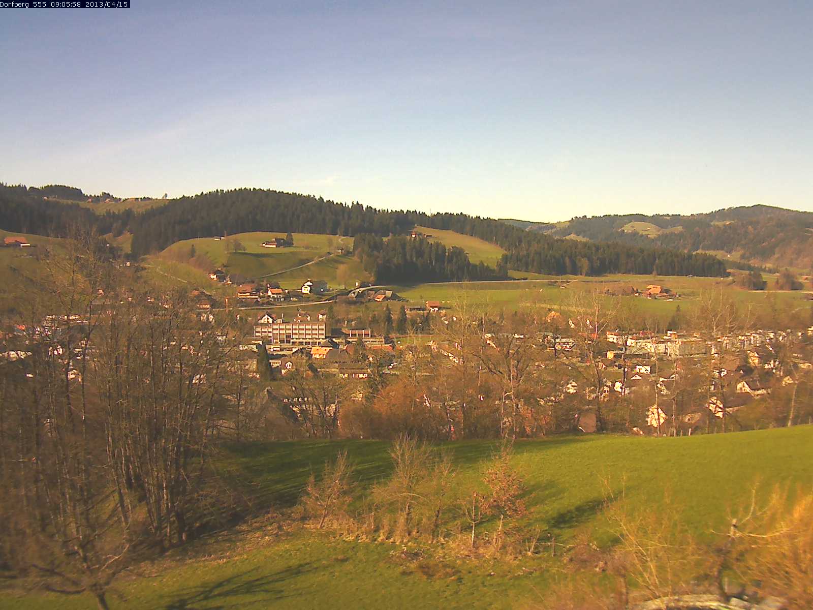 Webcam-Bild: Aussicht vom Dorfberg in Langnau 20130415-090600