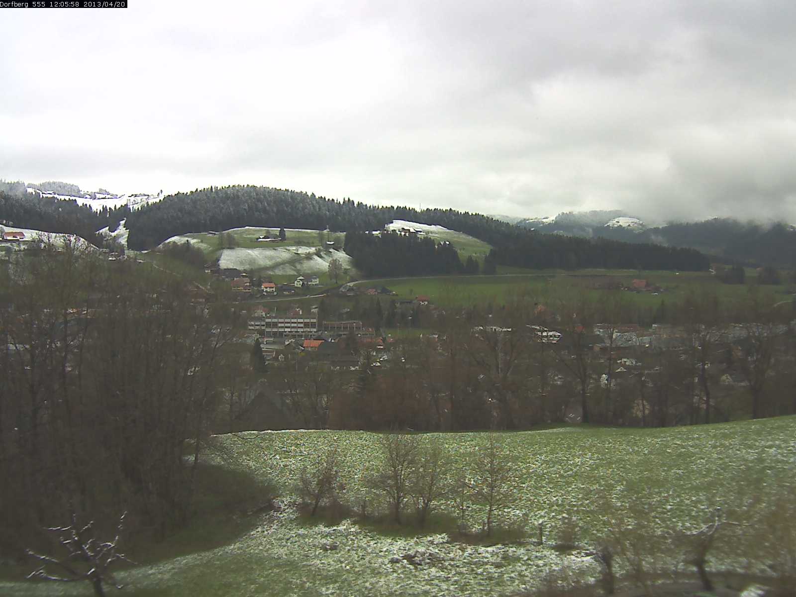 Webcam-Bild: Aussicht vom Dorfberg in Langnau 20130420-120600