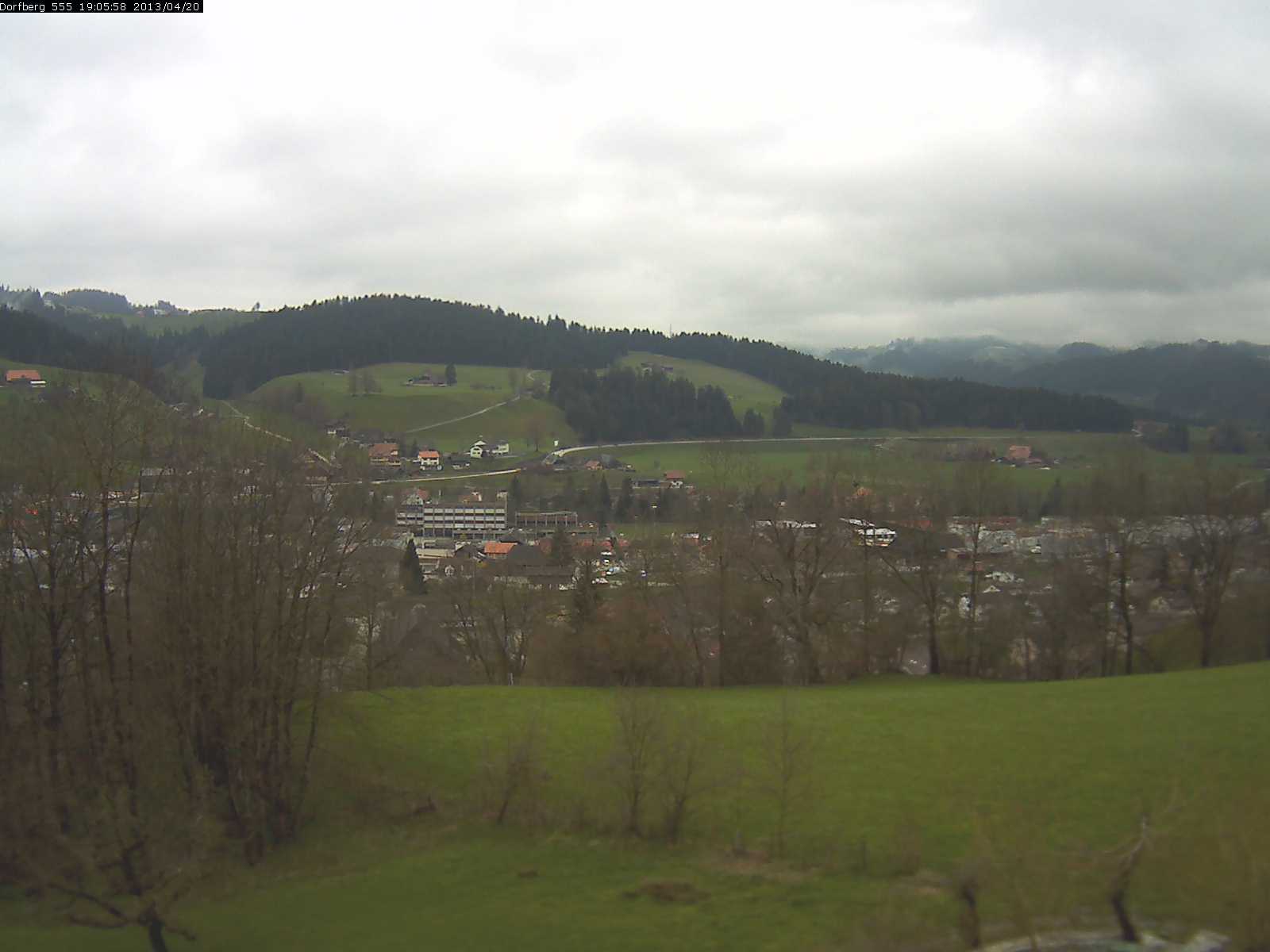 Webcam-Bild: Aussicht vom Dorfberg in Langnau 20130420-190600
