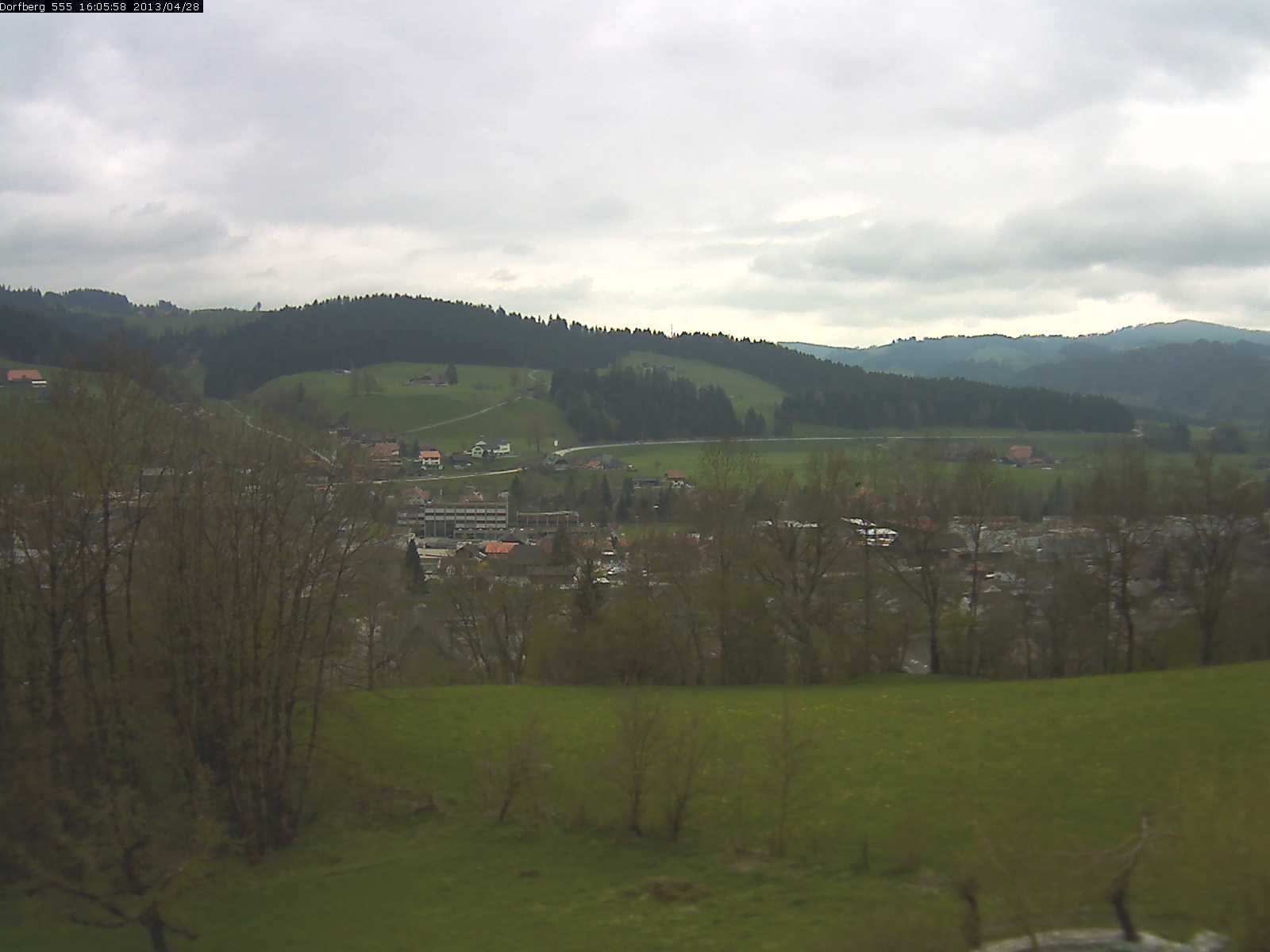 Webcam-Bild: Aussicht vom Dorfberg in Langnau 20130428-160600