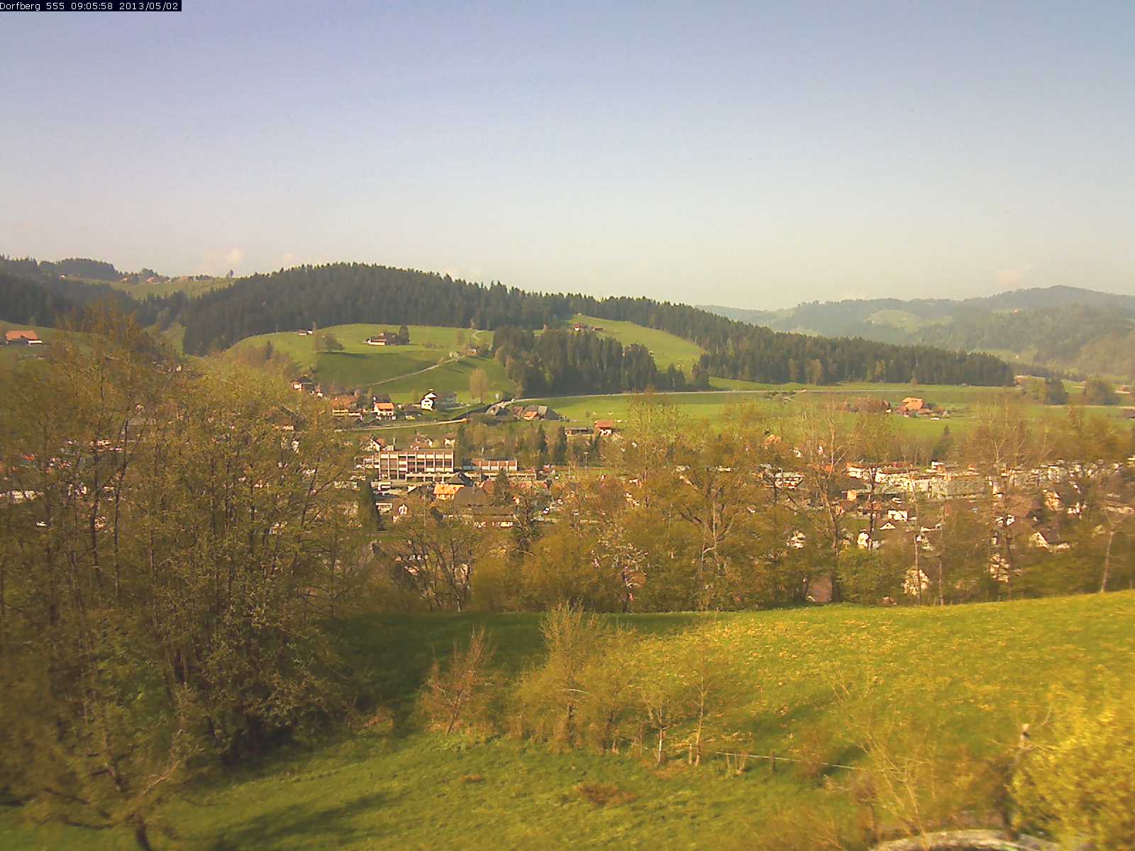 Webcam-Bild: Aussicht vom Dorfberg in Langnau 20130502-090600