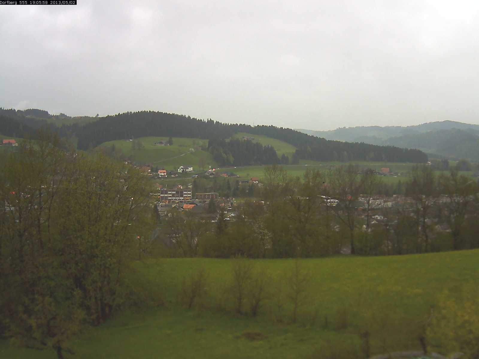 Webcam-Bild: Aussicht vom Dorfberg in Langnau 20130502-190600