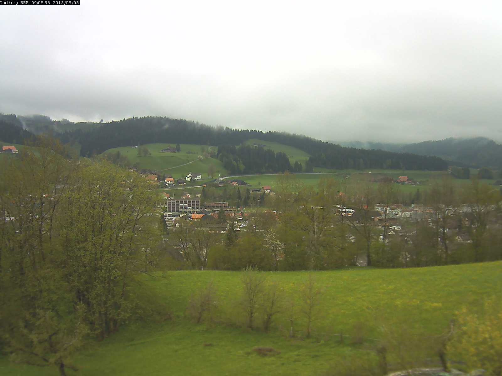 Webcam-Bild: Aussicht vom Dorfberg in Langnau 20130503-090600