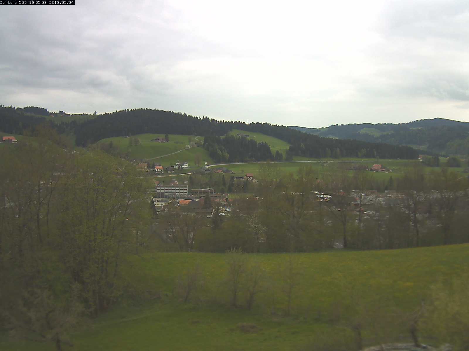 Webcam-Bild: Aussicht vom Dorfberg in Langnau 20130504-180600