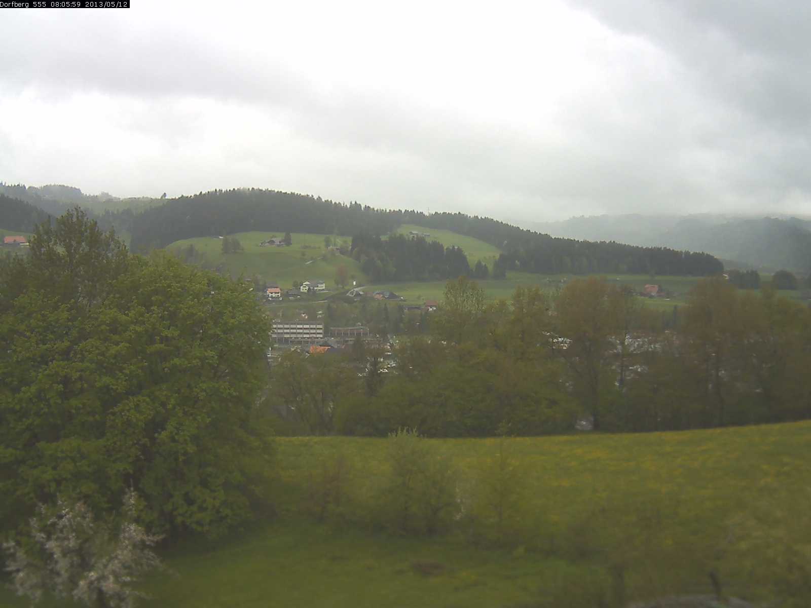 Webcam-Bild: Aussicht vom Dorfberg in Langnau 20130512-080600