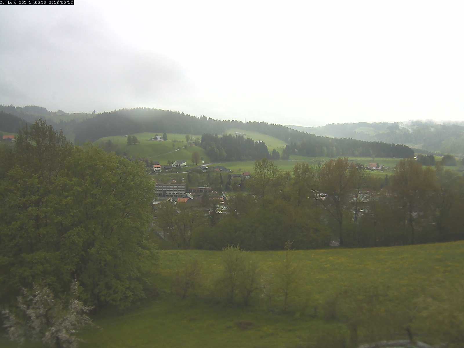 Webcam-Bild: Aussicht vom Dorfberg in Langnau 20130512-140600