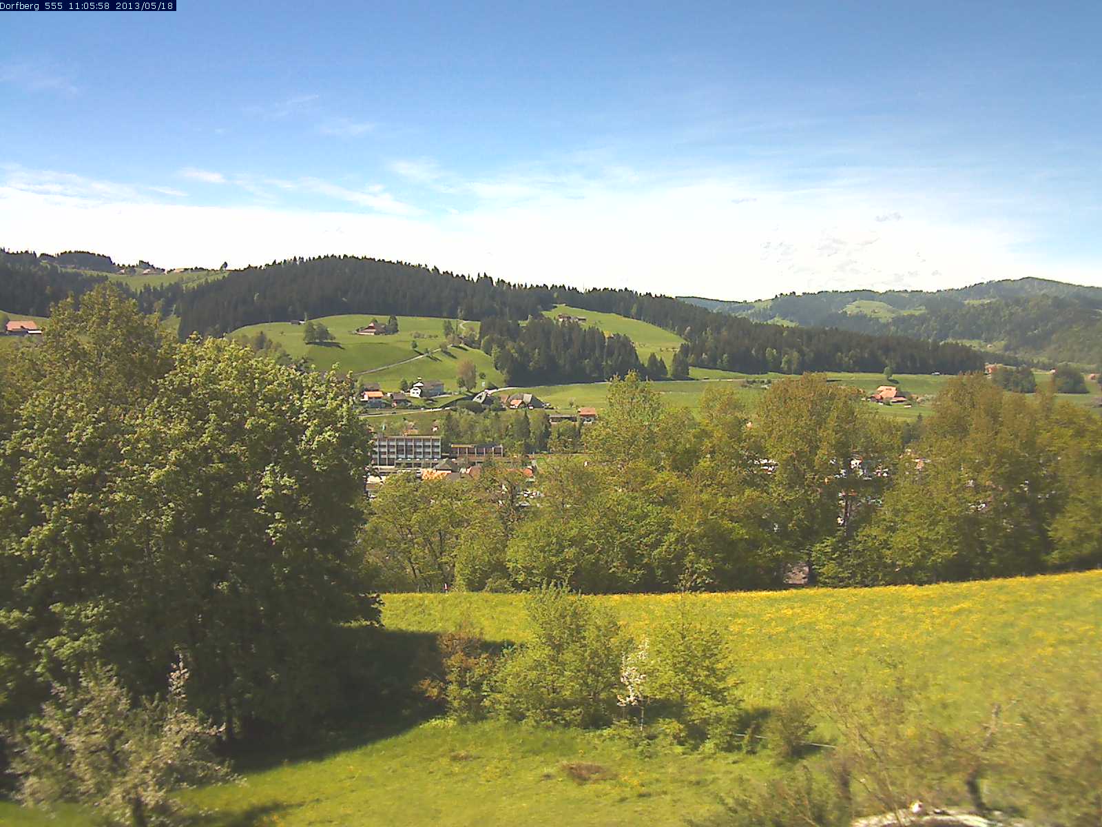 Webcam-Bild: Aussicht vom Dorfberg in Langnau 20130518-110600