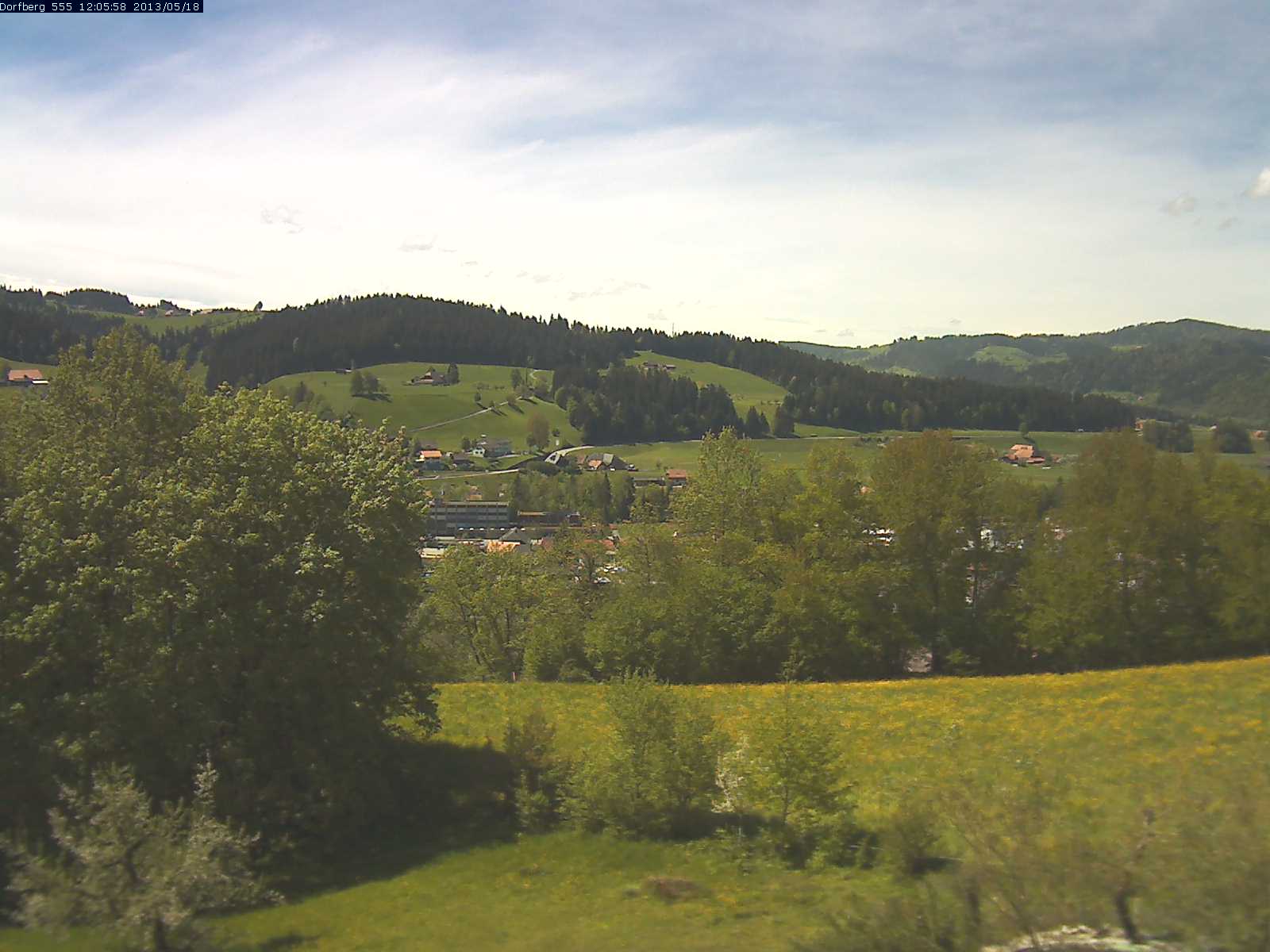 Webcam-Bild: Aussicht vom Dorfberg in Langnau 20130518-120600