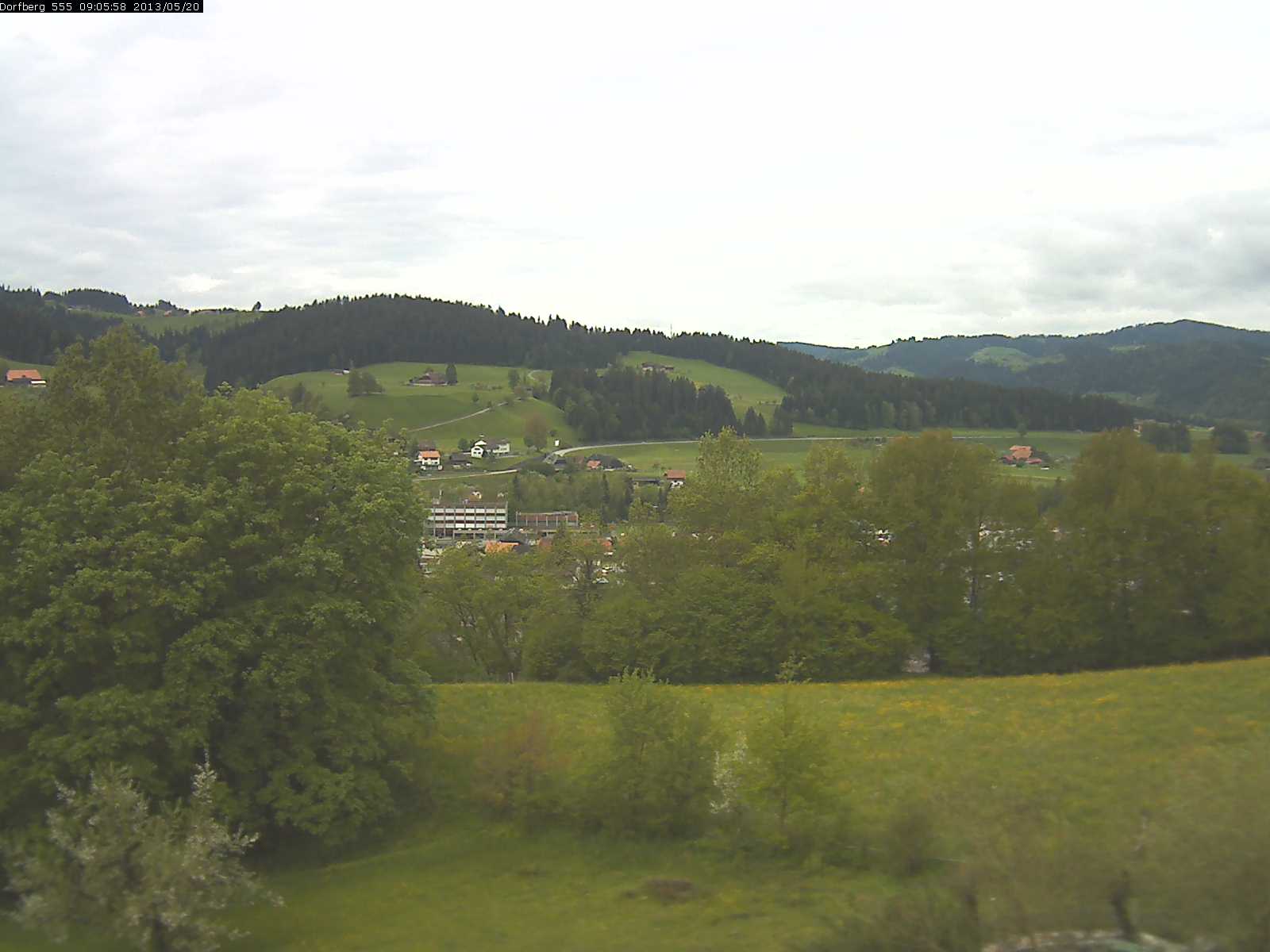 Webcam-Bild: Aussicht vom Dorfberg in Langnau 20130520-090600