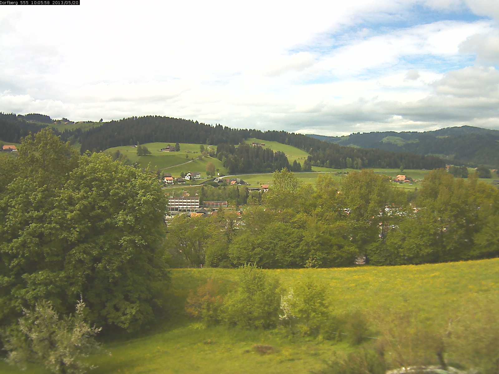 Webcam-Bild: Aussicht vom Dorfberg in Langnau 20130520-100600
