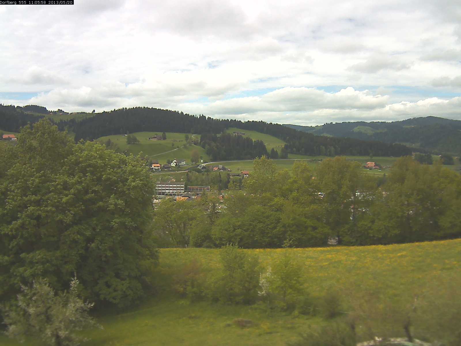 Webcam-Bild: Aussicht vom Dorfberg in Langnau 20130520-110600