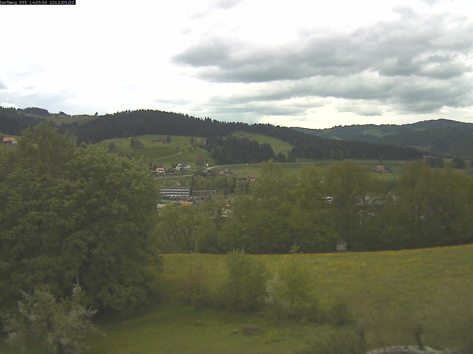 Webcam-Bild: Aussicht vom Dorfberg in Langnau 20130520-140600