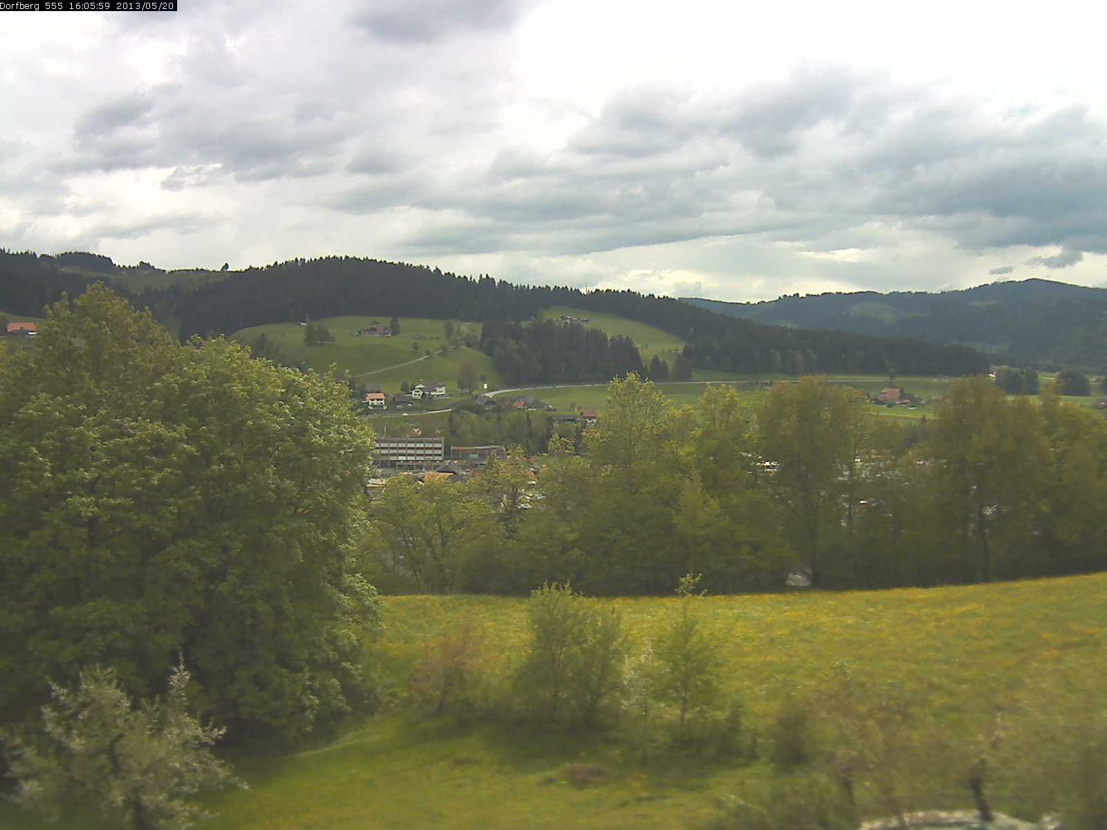 Webcam-Bild: Aussicht vom Dorfberg in Langnau 20130520-160600