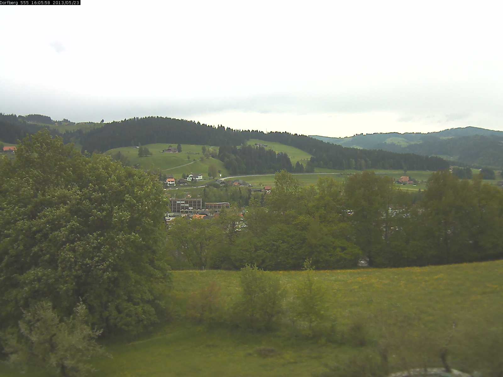 Webcam-Bild: Aussicht vom Dorfberg in Langnau 20130523-160600