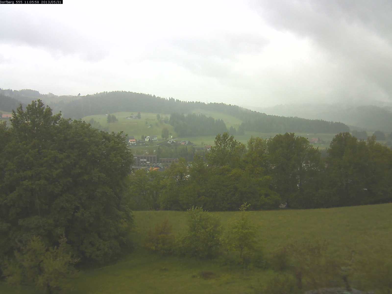 Webcam-Bild: Aussicht vom Dorfberg in Langnau 20130531-110600