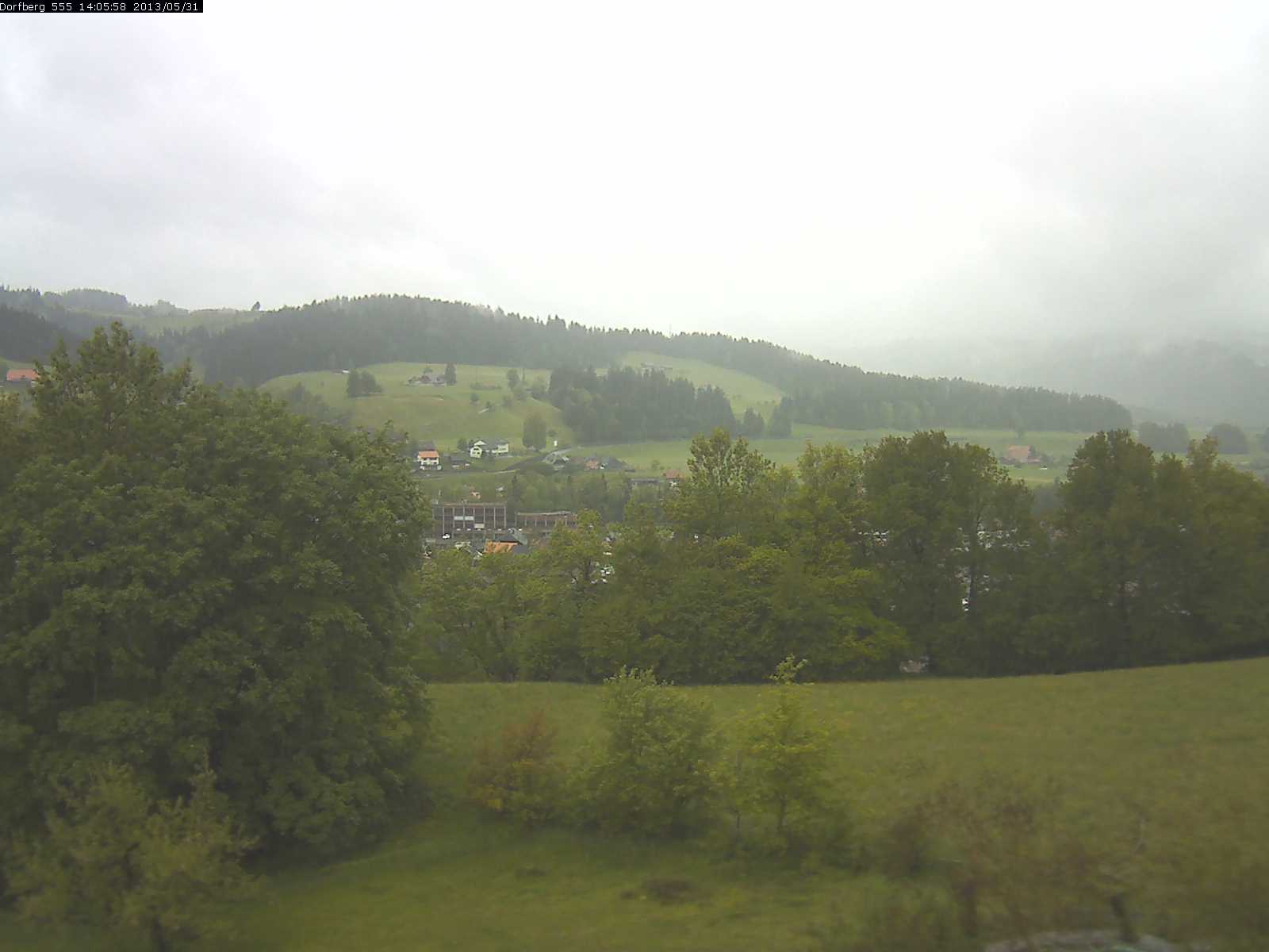 Webcam-Bild: Aussicht vom Dorfberg in Langnau 20130531-140600