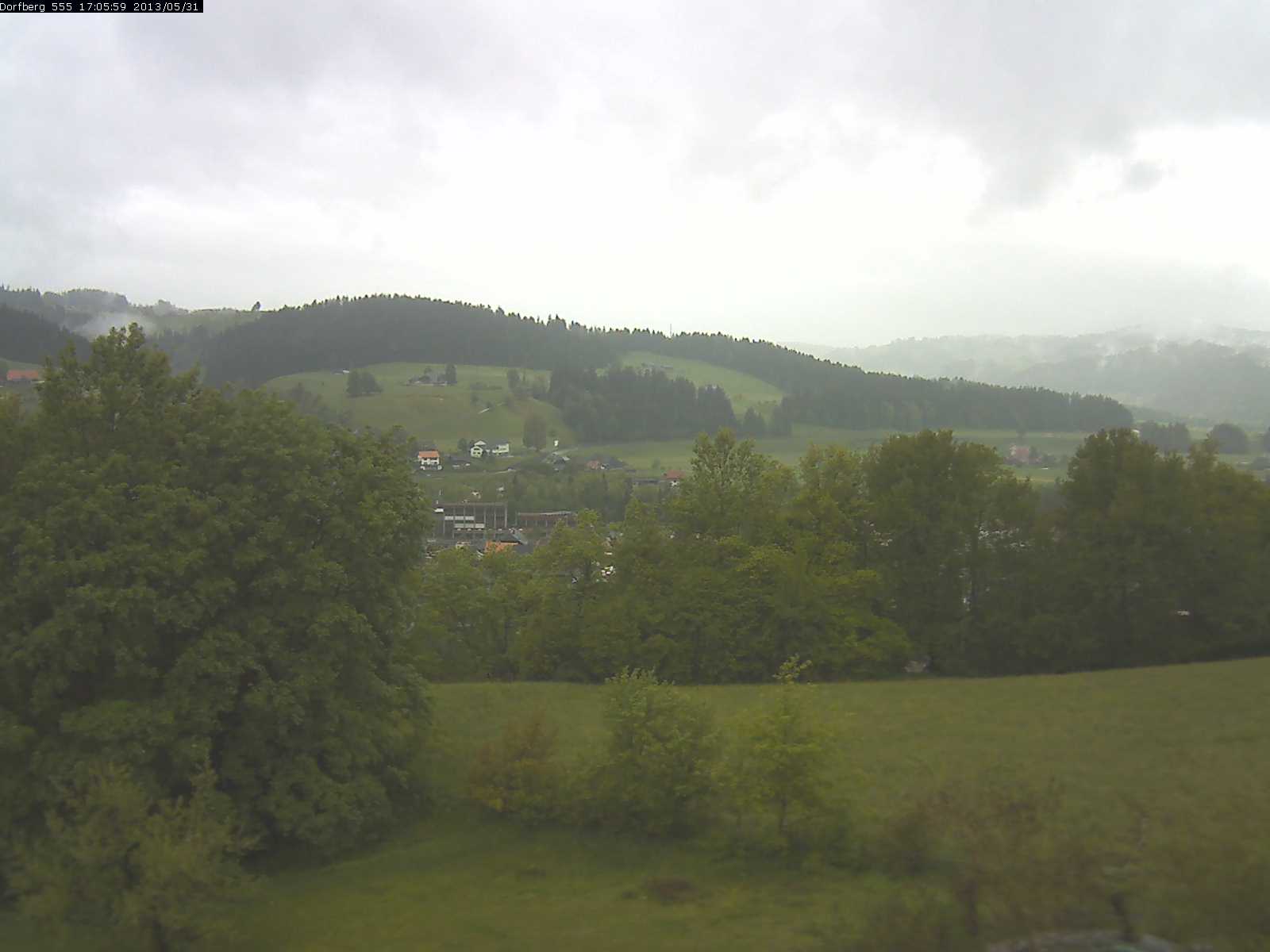 Webcam-Bild: Aussicht vom Dorfberg in Langnau 20130531-170600