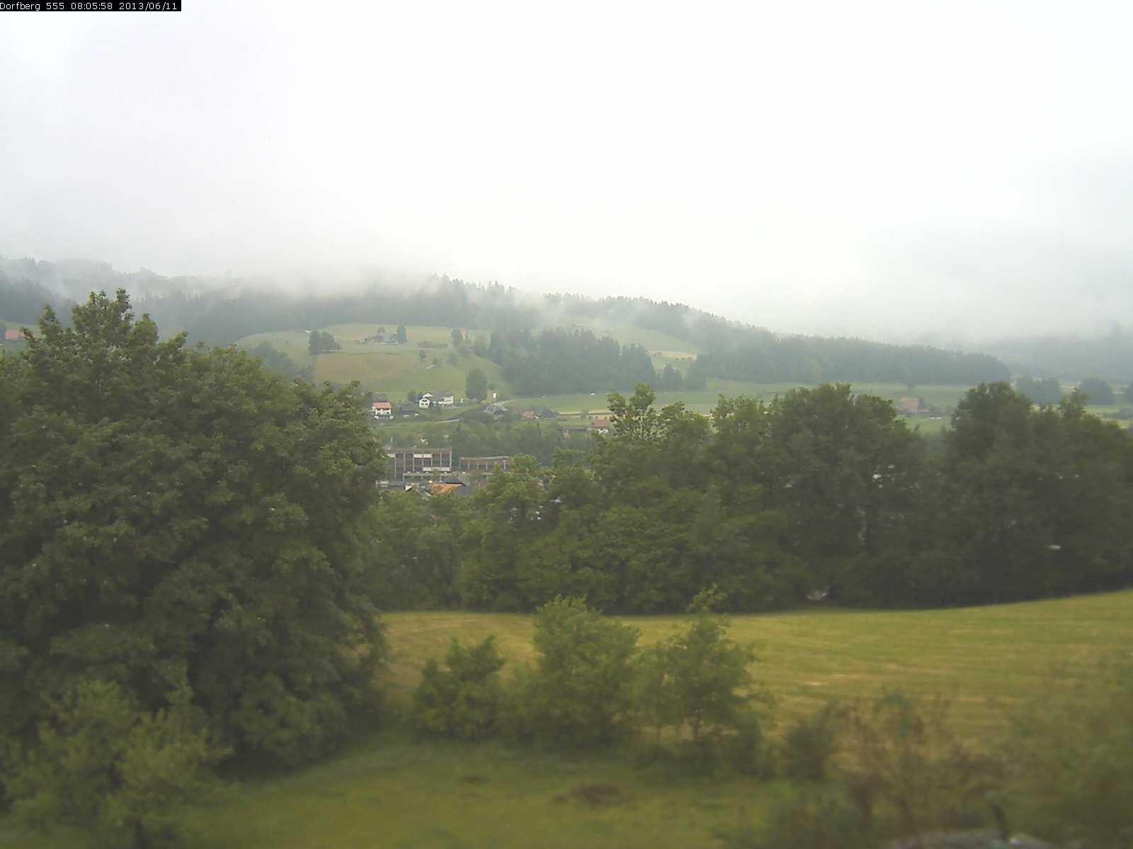 Webcam-Bild: Aussicht vom Dorfberg in Langnau 20130611-080600