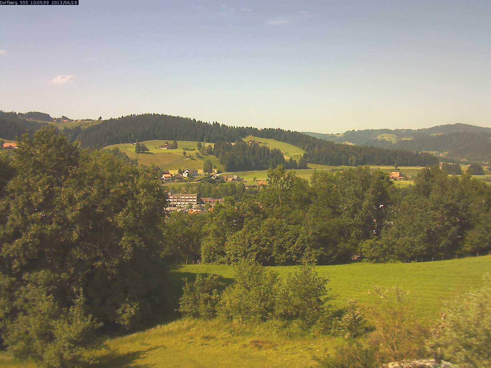 Webcam-Bild: Aussicht vom Dorfberg in Langnau 20130618-100600
