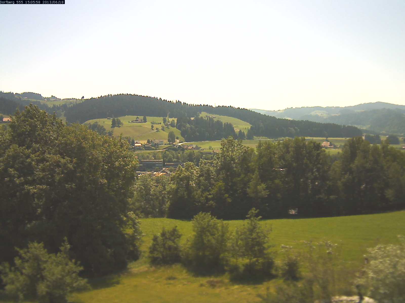 Webcam-Bild: Aussicht vom Dorfberg in Langnau 20130618-150600