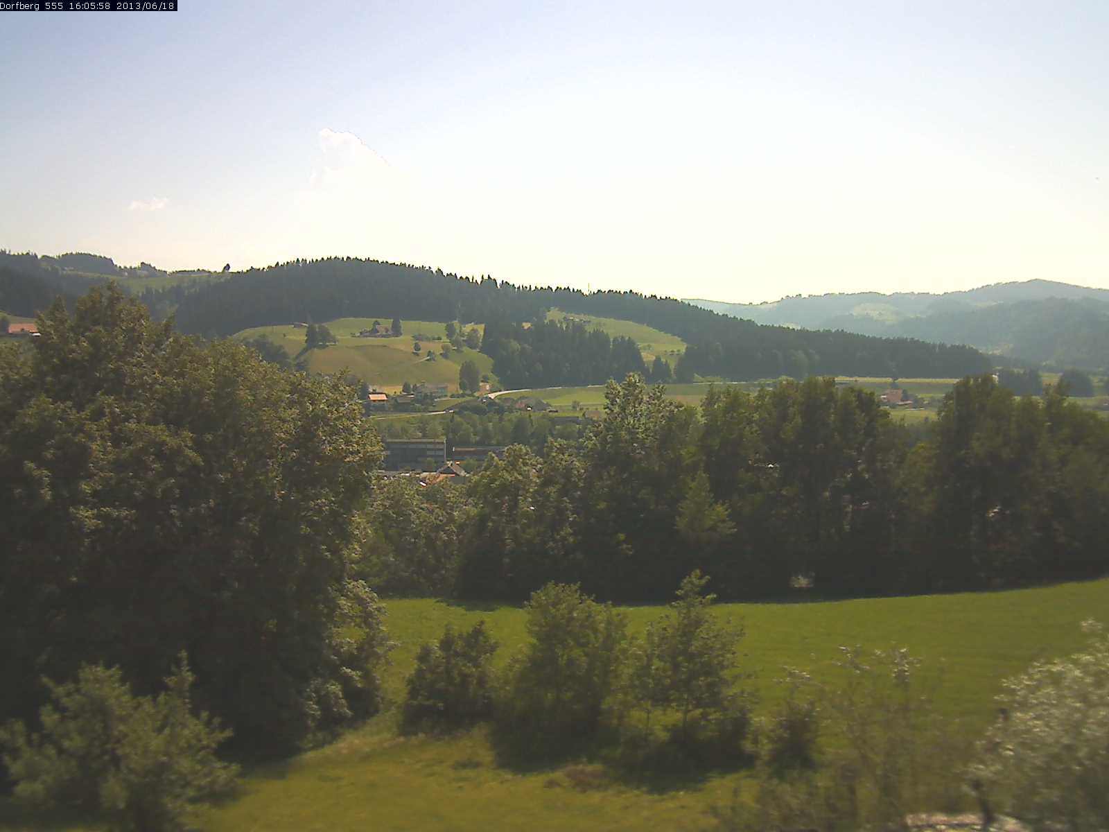 Webcam-Bild: Aussicht vom Dorfberg in Langnau 20130618-160600