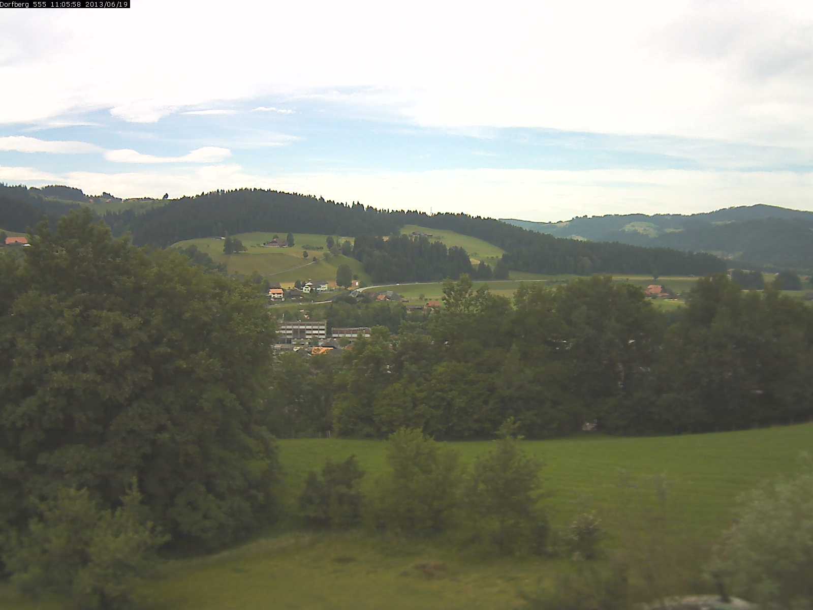 Webcam-Bild: Aussicht vom Dorfberg in Langnau 20130619-110600