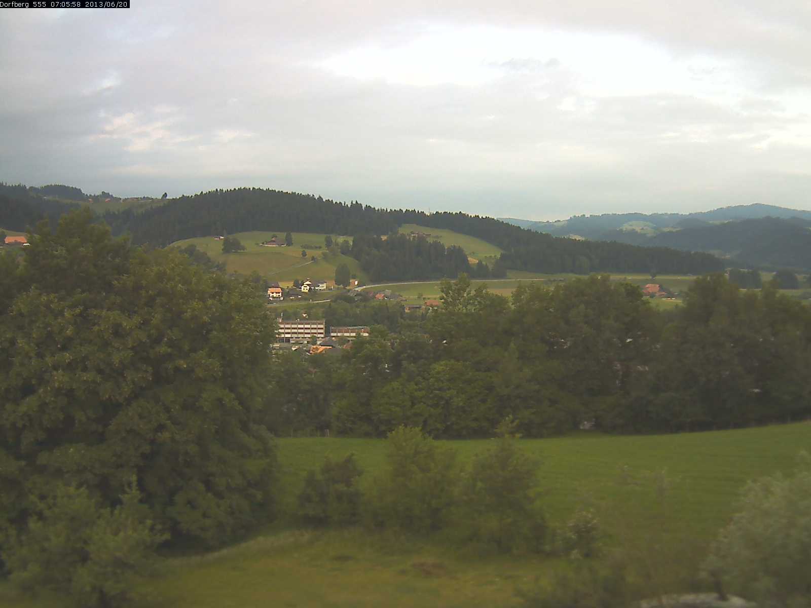 Webcam-Bild: Aussicht vom Dorfberg in Langnau 20130620-070600