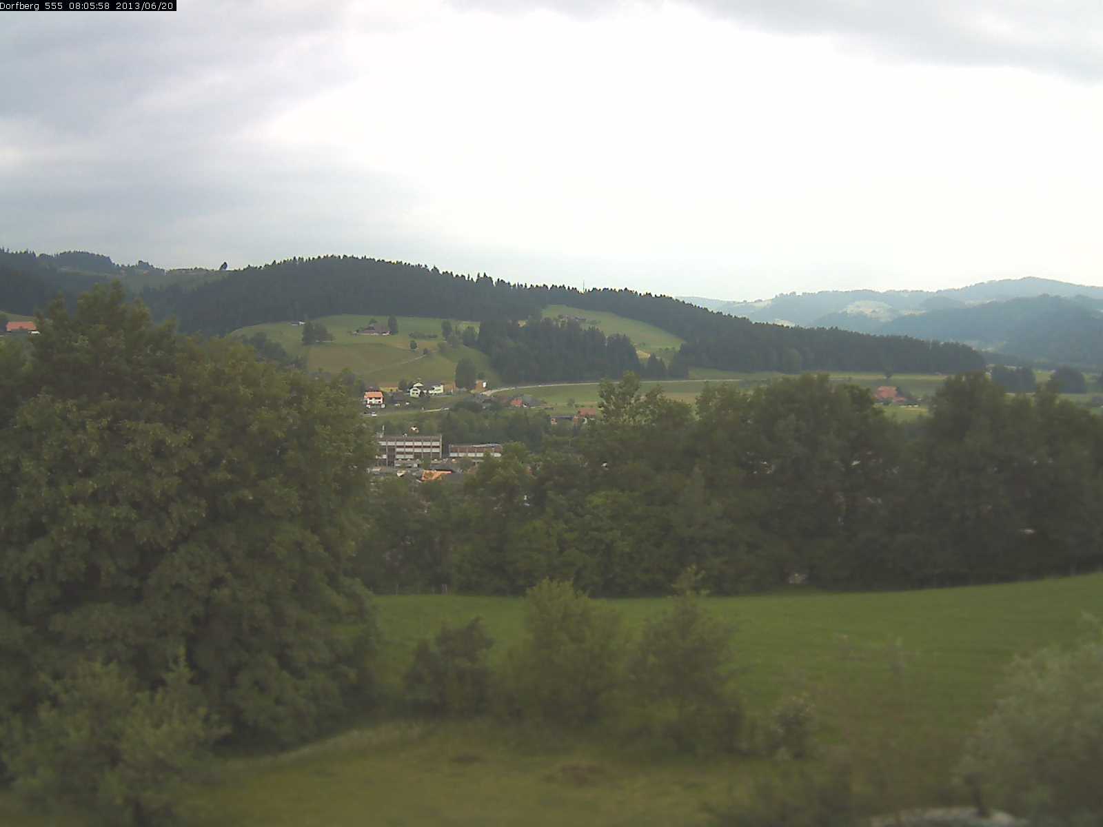 Webcam-Bild: Aussicht vom Dorfberg in Langnau 20130620-080600