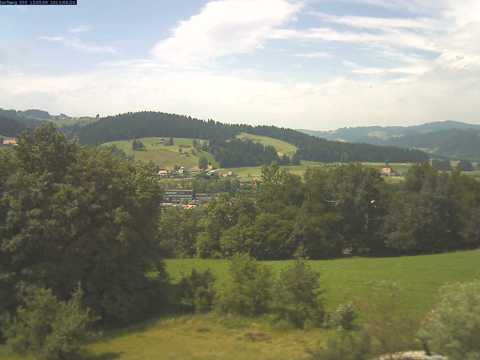 Webcam-Bild: Aussicht vom Dorfberg in Langnau 20130620-120600