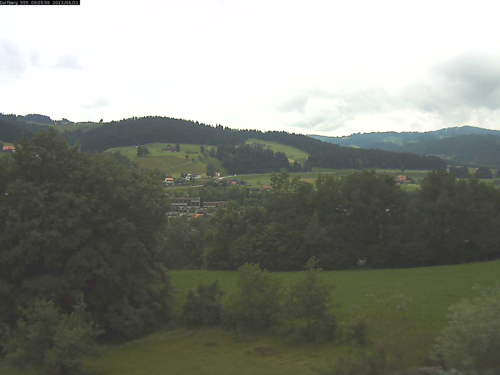 Webcam-Bild: Aussicht vom Dorfberg in Langnau 20130621-090600