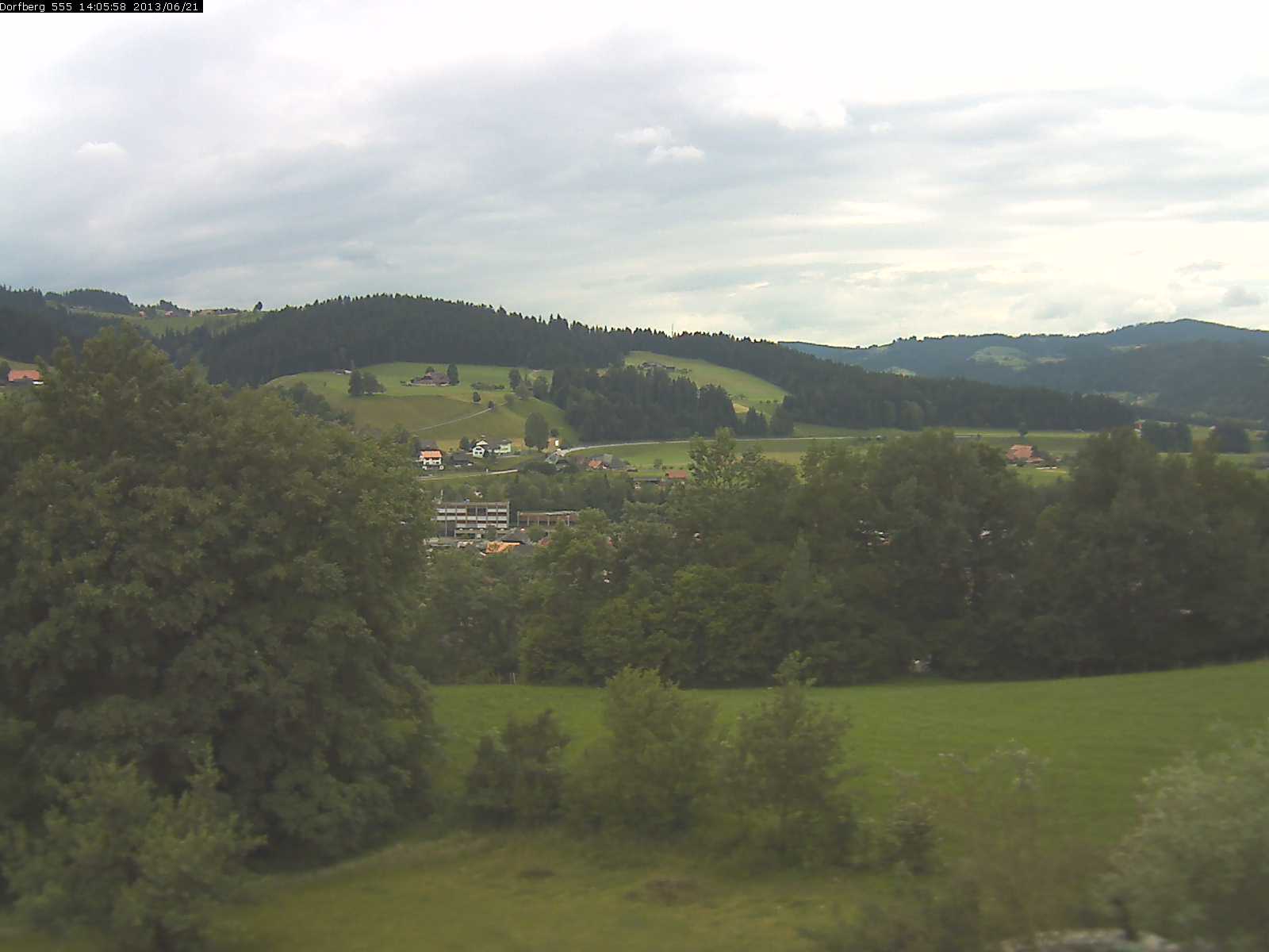 Webcam-Bild: Aussicht vom Dorfberg in Langnau 20130621-140600