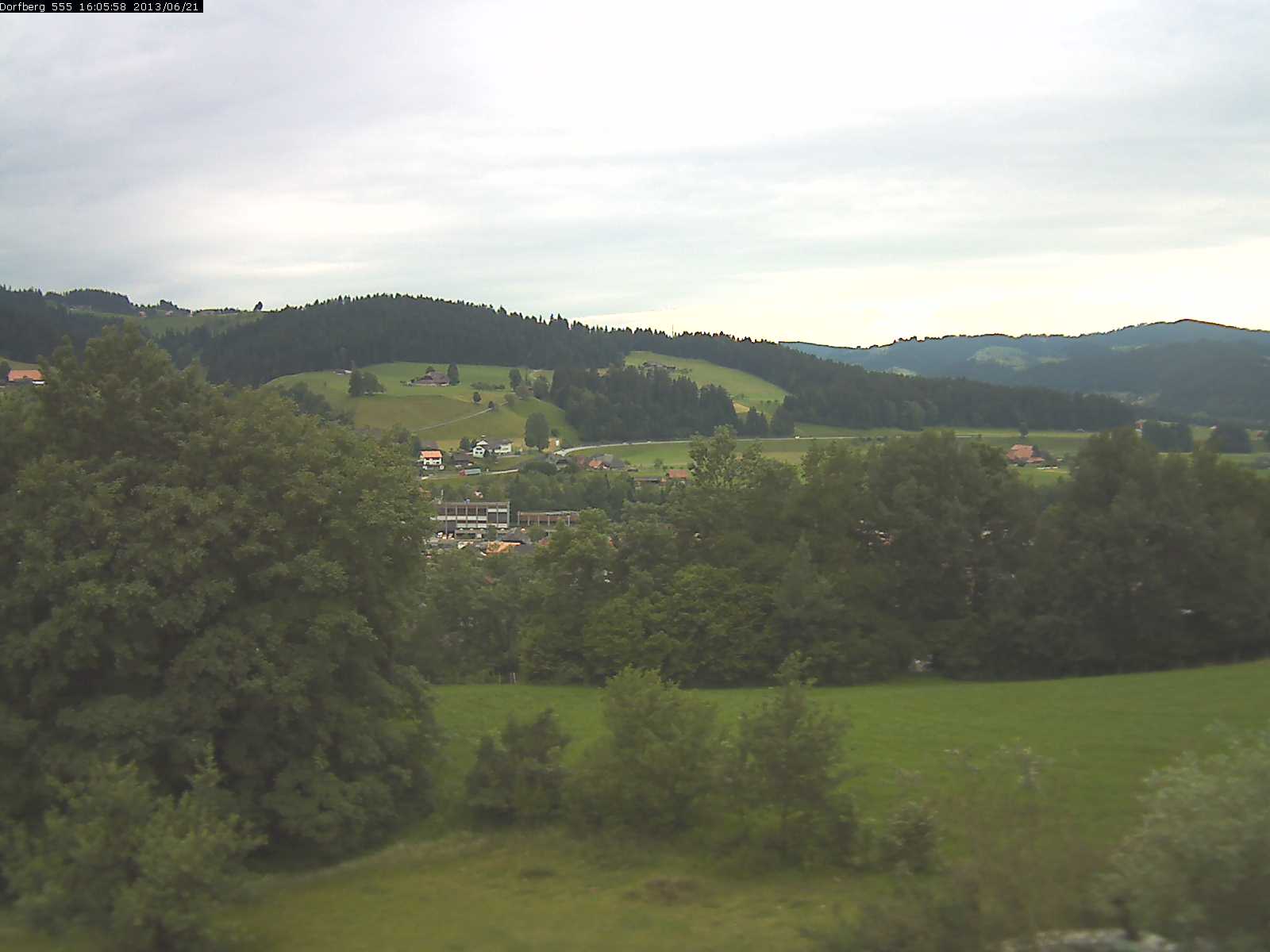 Webcam-Bild: Aussicht vom Dorfberg in Langnau 20130621-160600