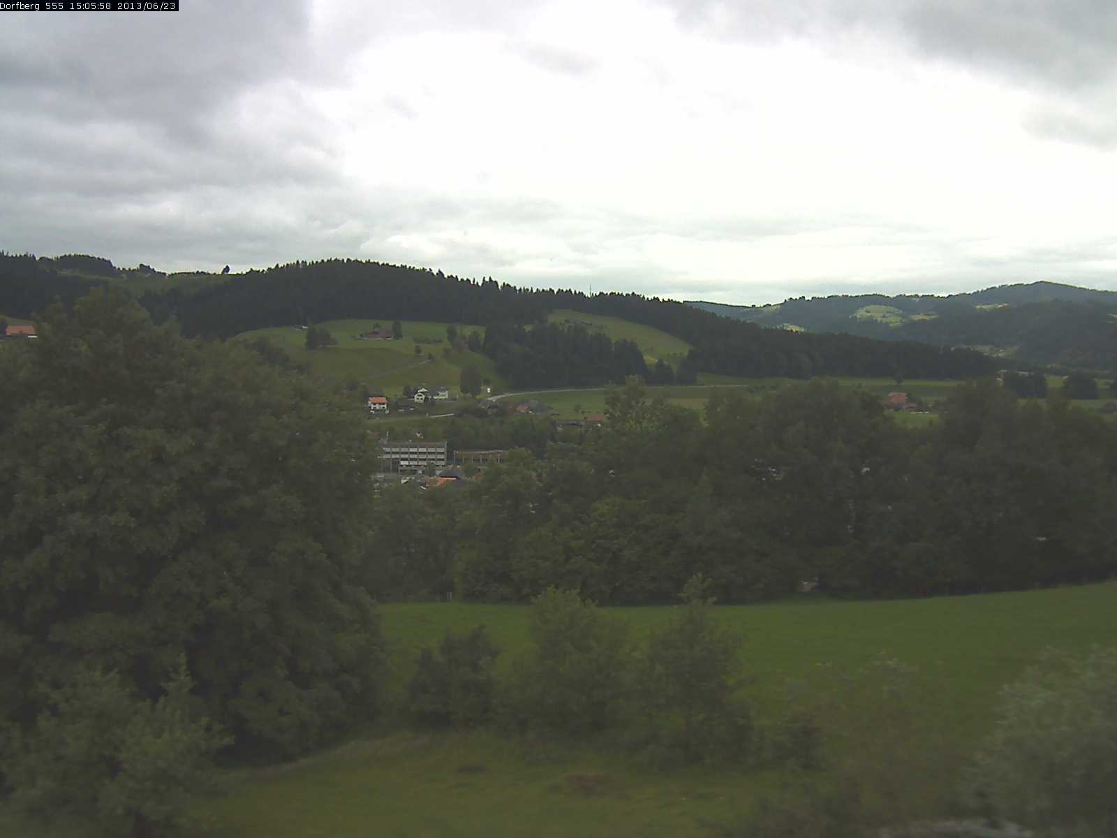 Webcam-Bild: Aussicht vom Dorfberg in Langnau 20130623-150600