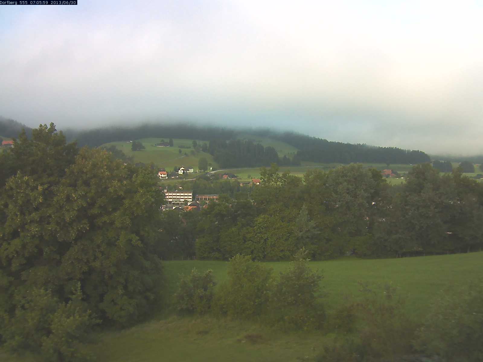 Webcam-Bild: Aussicht vom Dorfberg in Langnau 20130630-070600