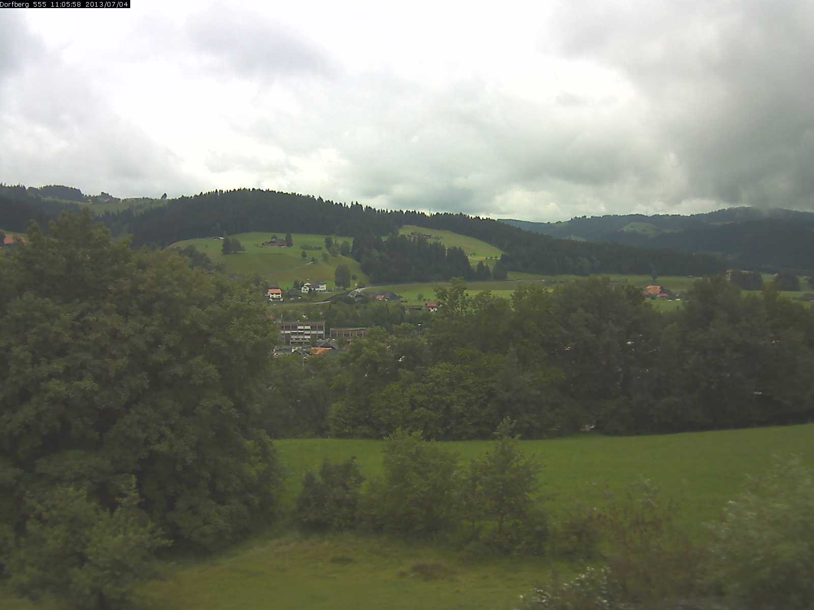 Webcam-Bild: Aussicht vom Dorfberg in Langnau 20130704-110600