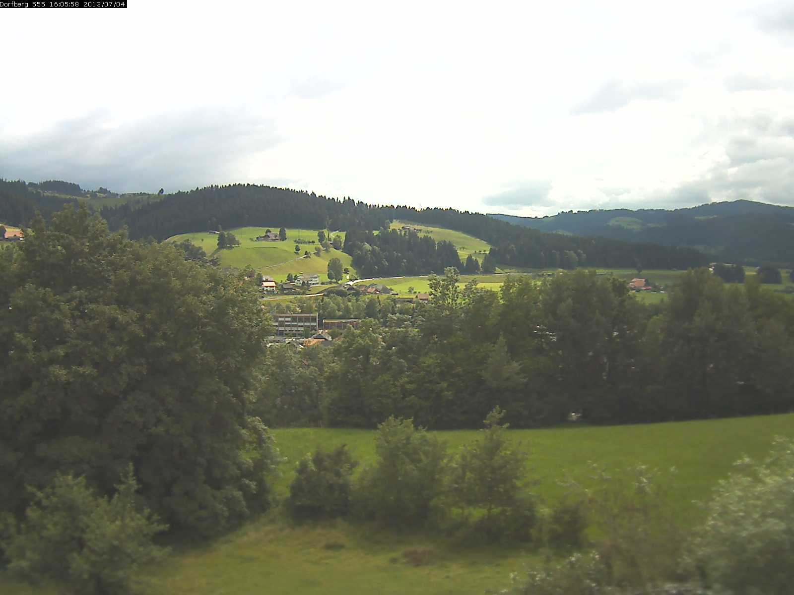 Webcam-Bild: Aussicht vom Dorfberg in Langnau 20130704-160600
