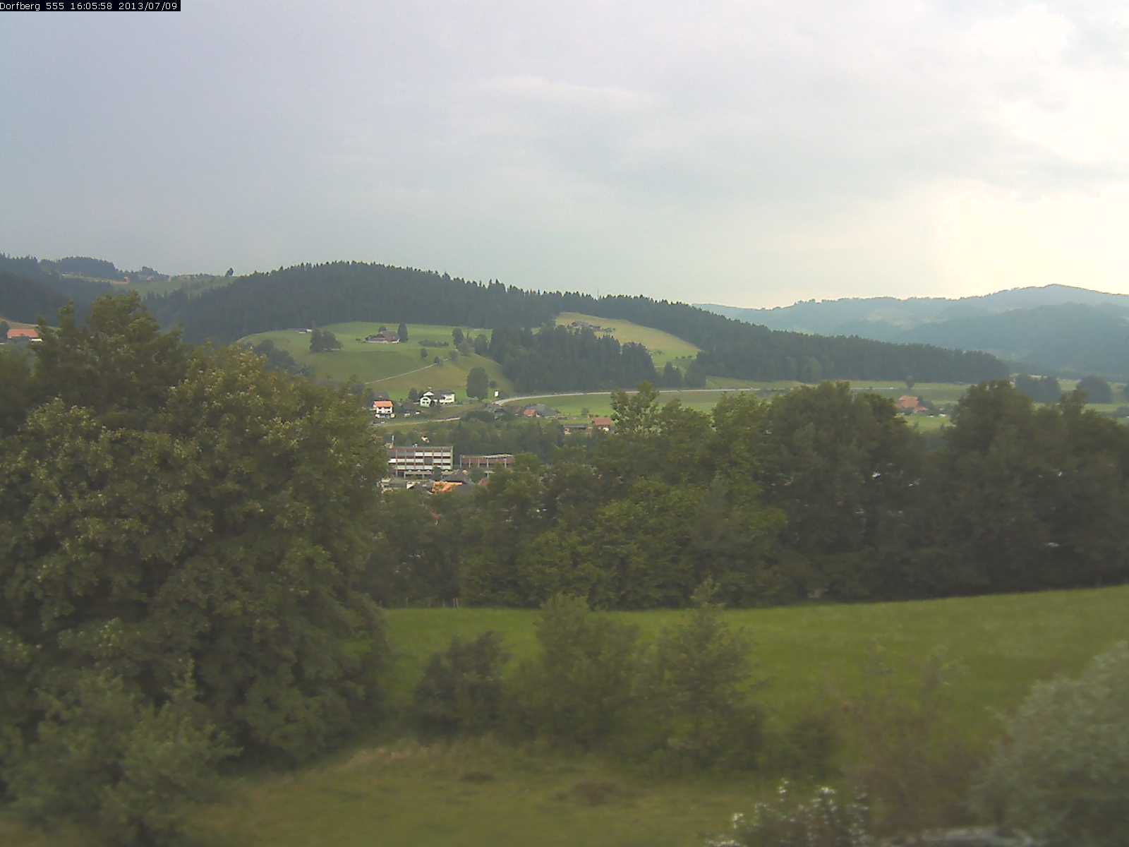 Webcam-Bild: Aussicht vom Dorfberg in Langnau 20130709-160600