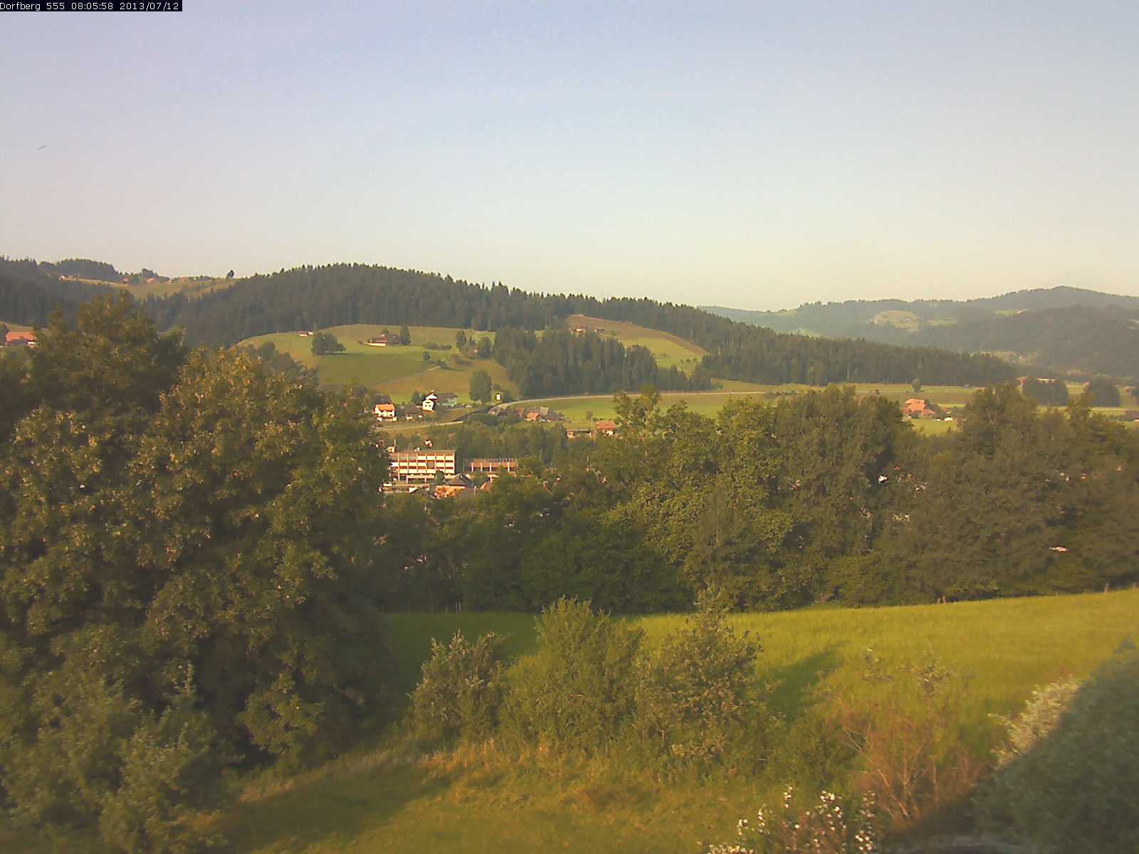 Webcam-Bild: Aussicht vom Dorfberg in Langnau 20130712-080600