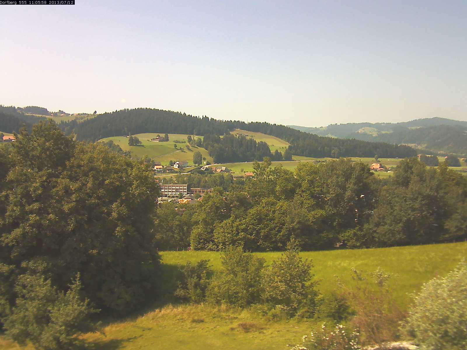 Webcam-Bild: Aussicht vom Dorfberg in Langnau 20130712-110600