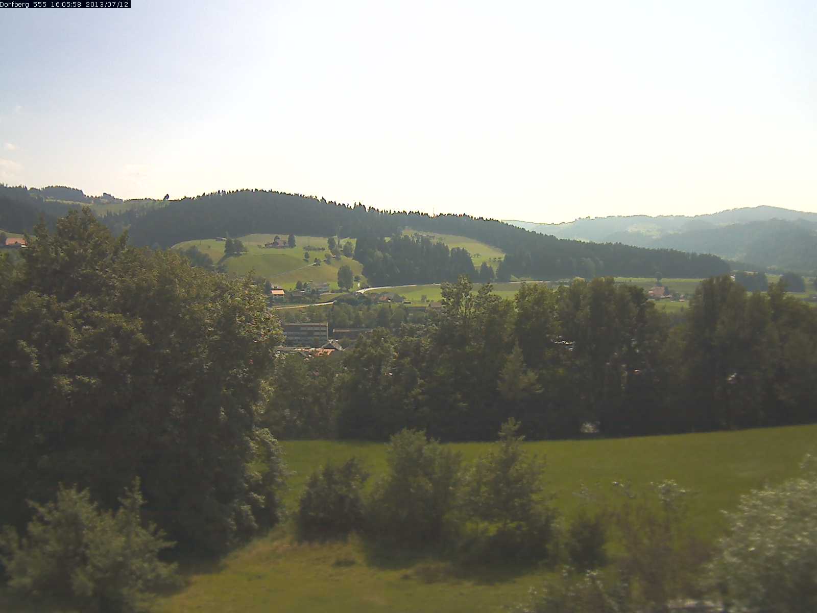 Webcam-Bild: Aussicht vom Dorfberg in Langnau 20130712-160600