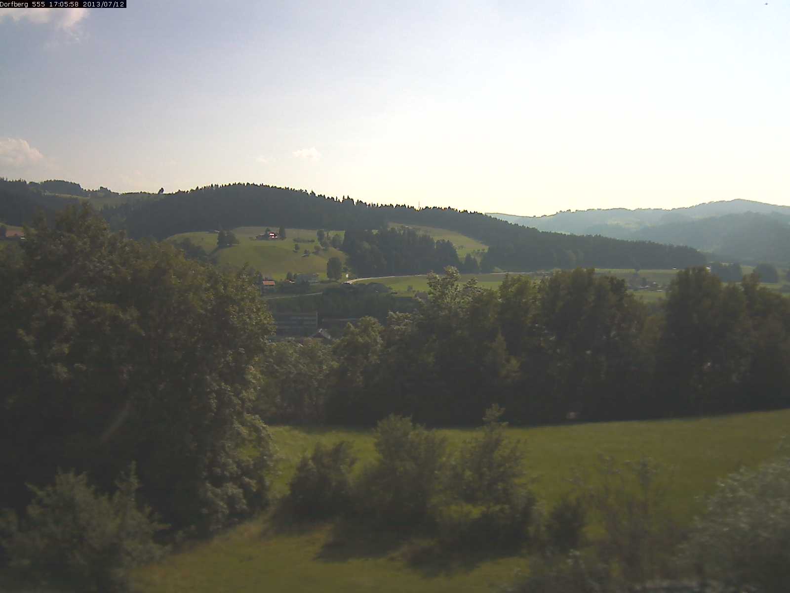 Webcam-Bild: Aussicht vom Dorfberg in Langnau 20130712-170600