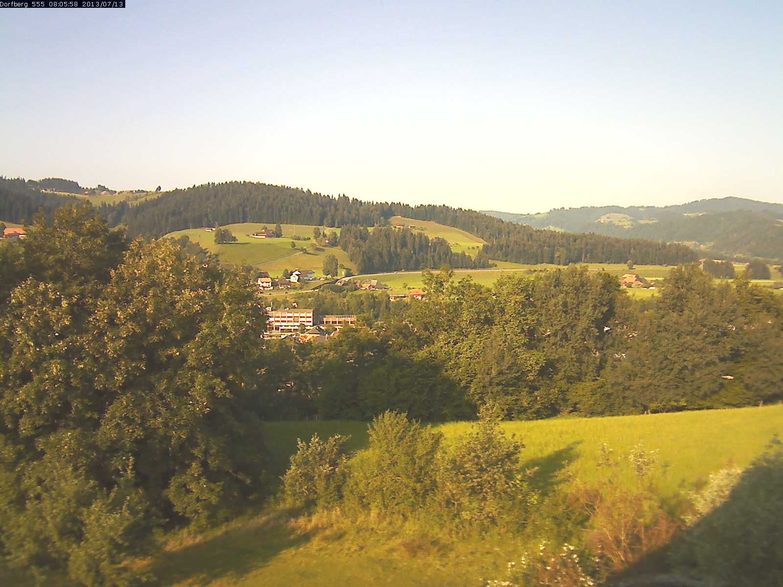 Webcam-Bild: Aussicht vom Dorfberg in Langnau 20130713-080600