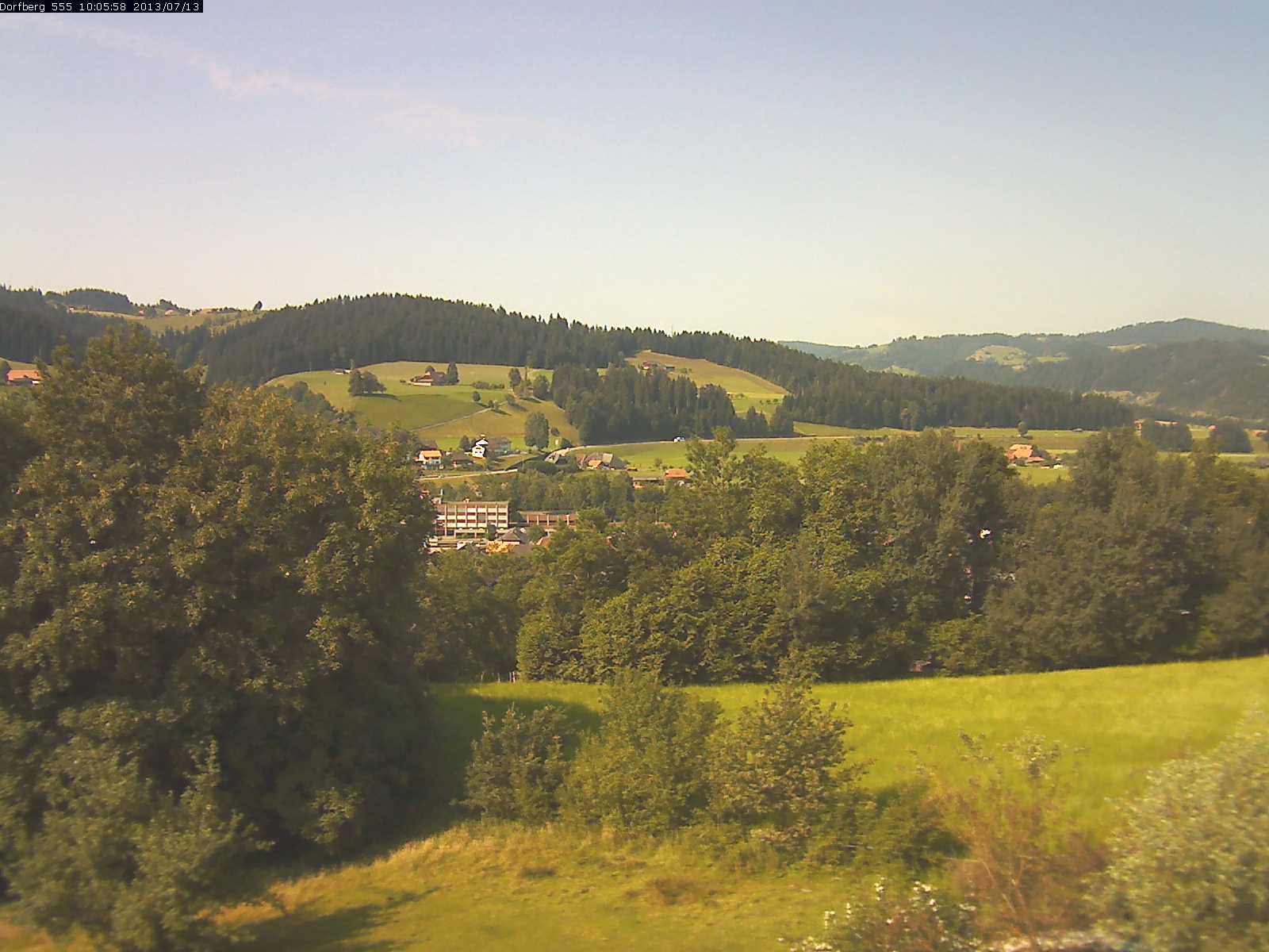 Webcam-Bild: Aussicht vom Dorfberg in Langnau 20130713-100600