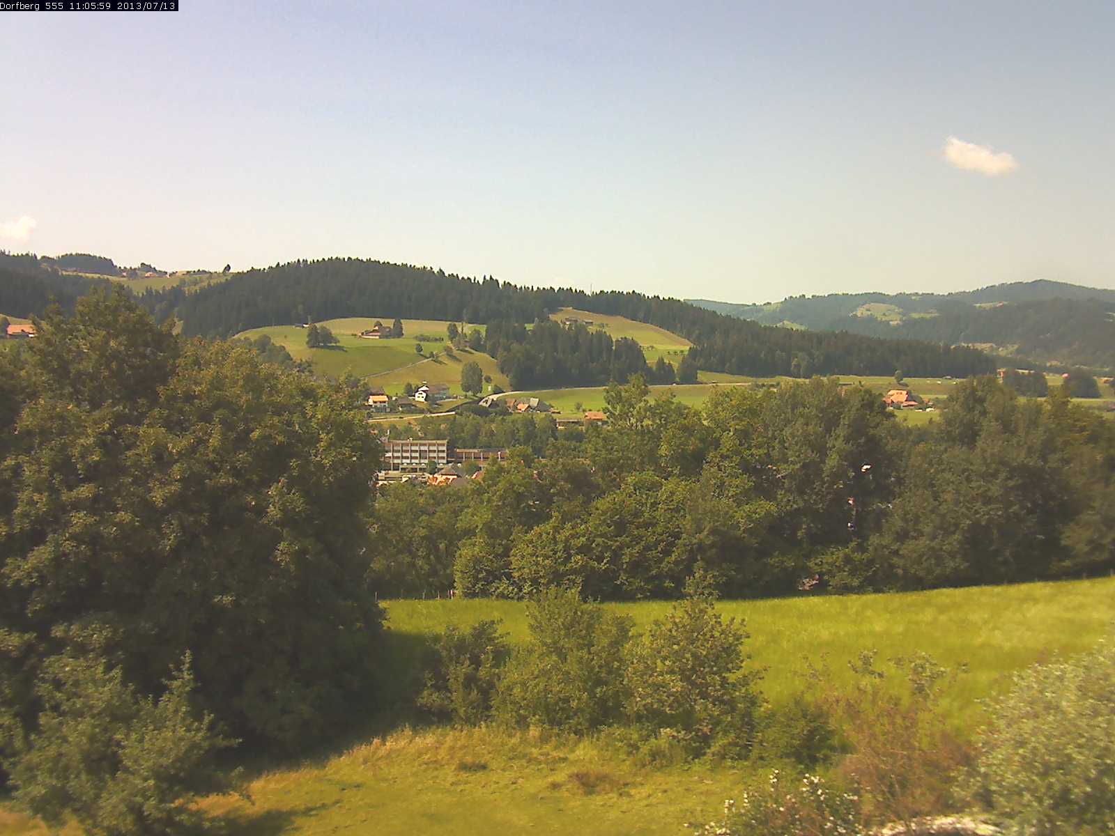Webcam-Bild: Aussicht vom Dorfberg in Langnau 20130713-110600