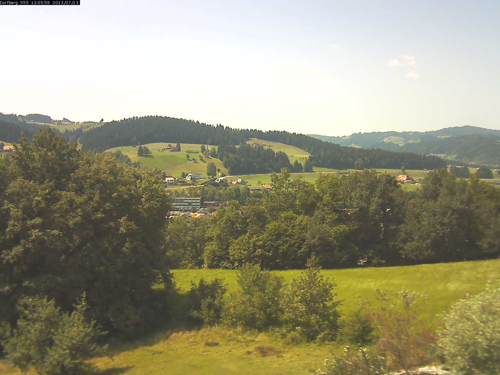 Webcam-Bild: Aussicht vom Dorfberg in Langnau 20130713-120600