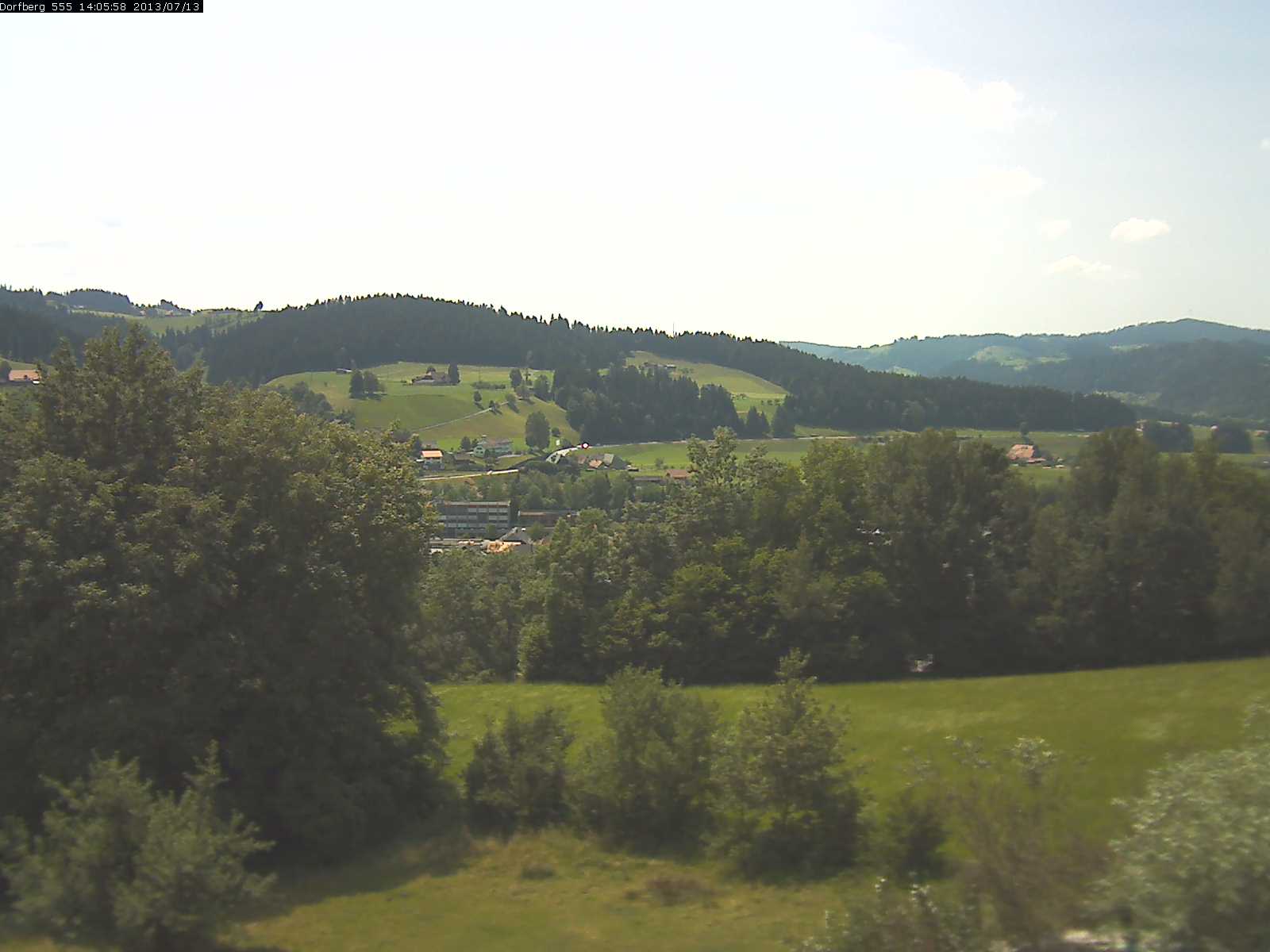 Webcam-Bild: Aussicht vom Dorfberg in Langnau 20130713-140600