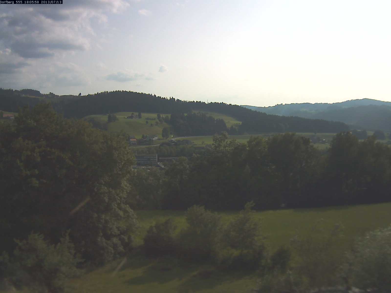 Webcam-Bild: Aussicht vom Dorfberg in Langnau 20130713-180600