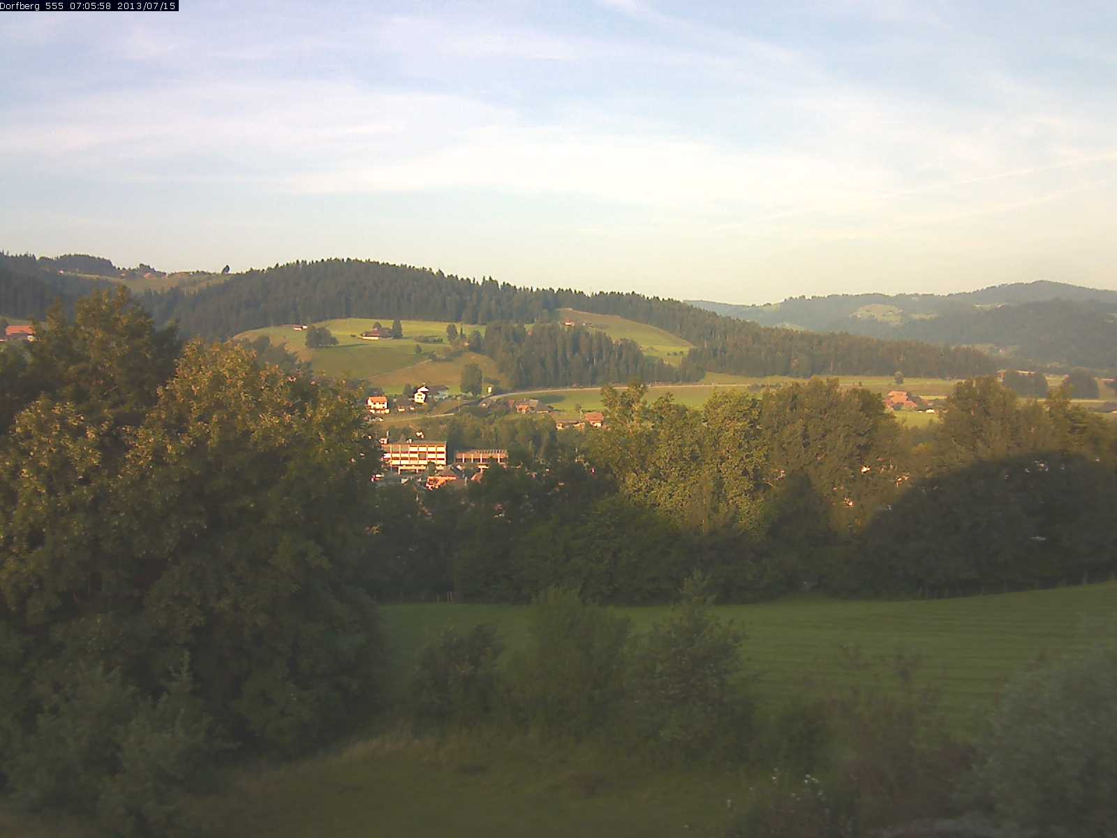 Webcam-Bild: Aussicht vom Dorfberg in Langnau 20130715-070600