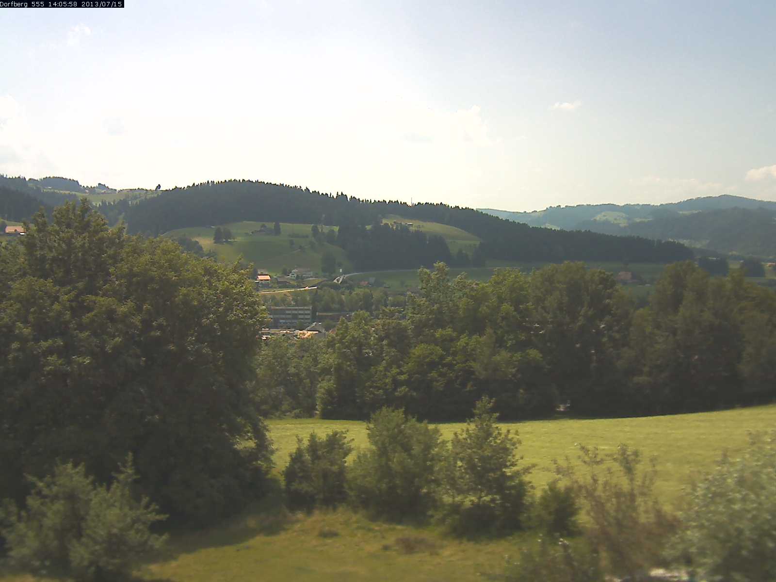Webcam-Bild: Aussicht vom Dorfberg in Langnau 20130715-140600