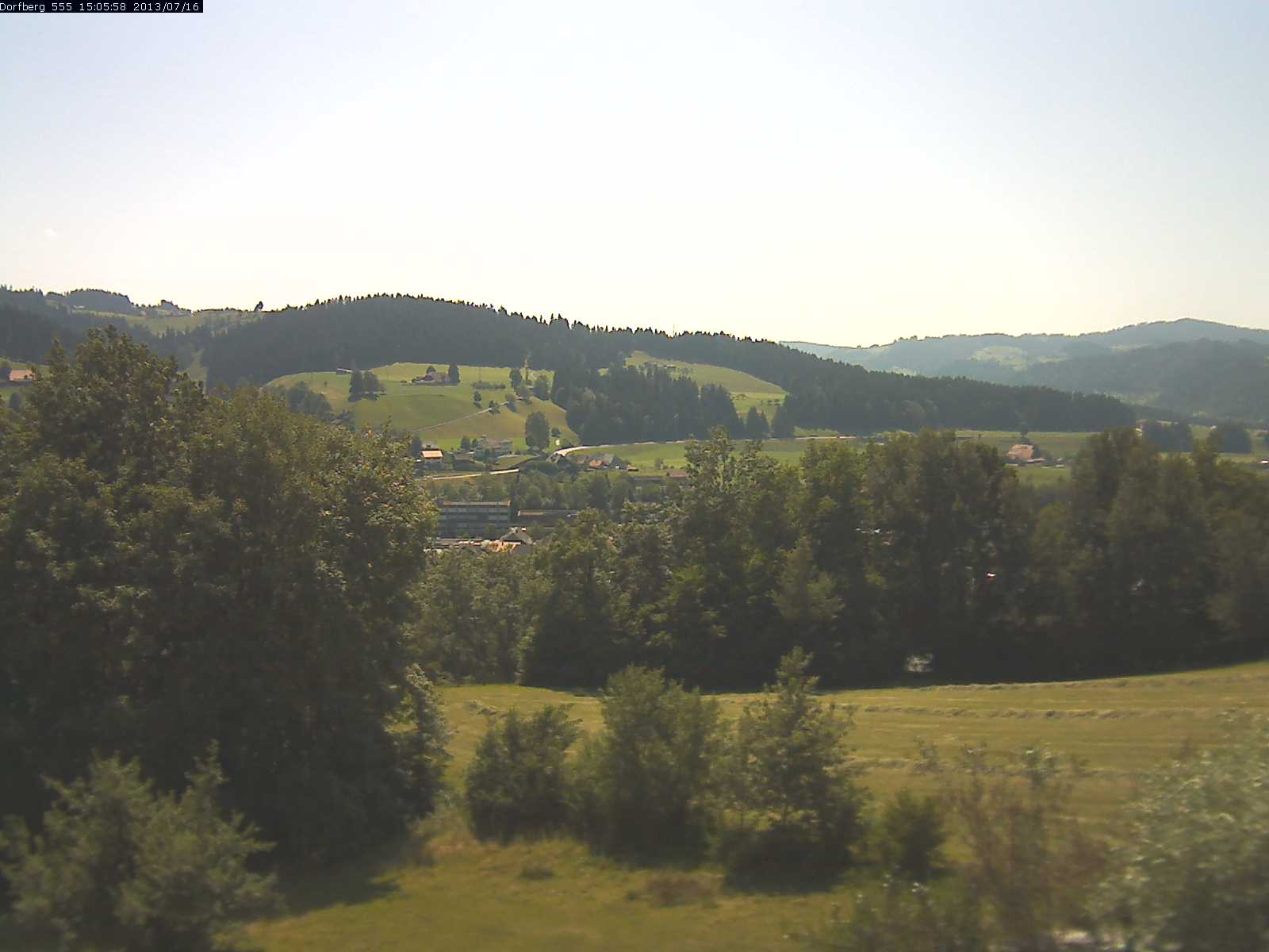 Webcam-Bild: Aussicht vom Dorfberg in Langnau 20130716-150600